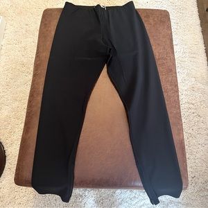 The Row NWT LUIZA LEGGING size L. Black ponte leggings with zipper split ankle